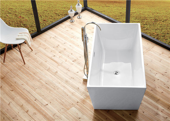 Vasca rettangolare indipendente della vetroresina, vasca sola del supporto moderno in piccolo bagno fornitore